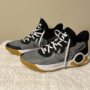 Nike Basketball Shoes